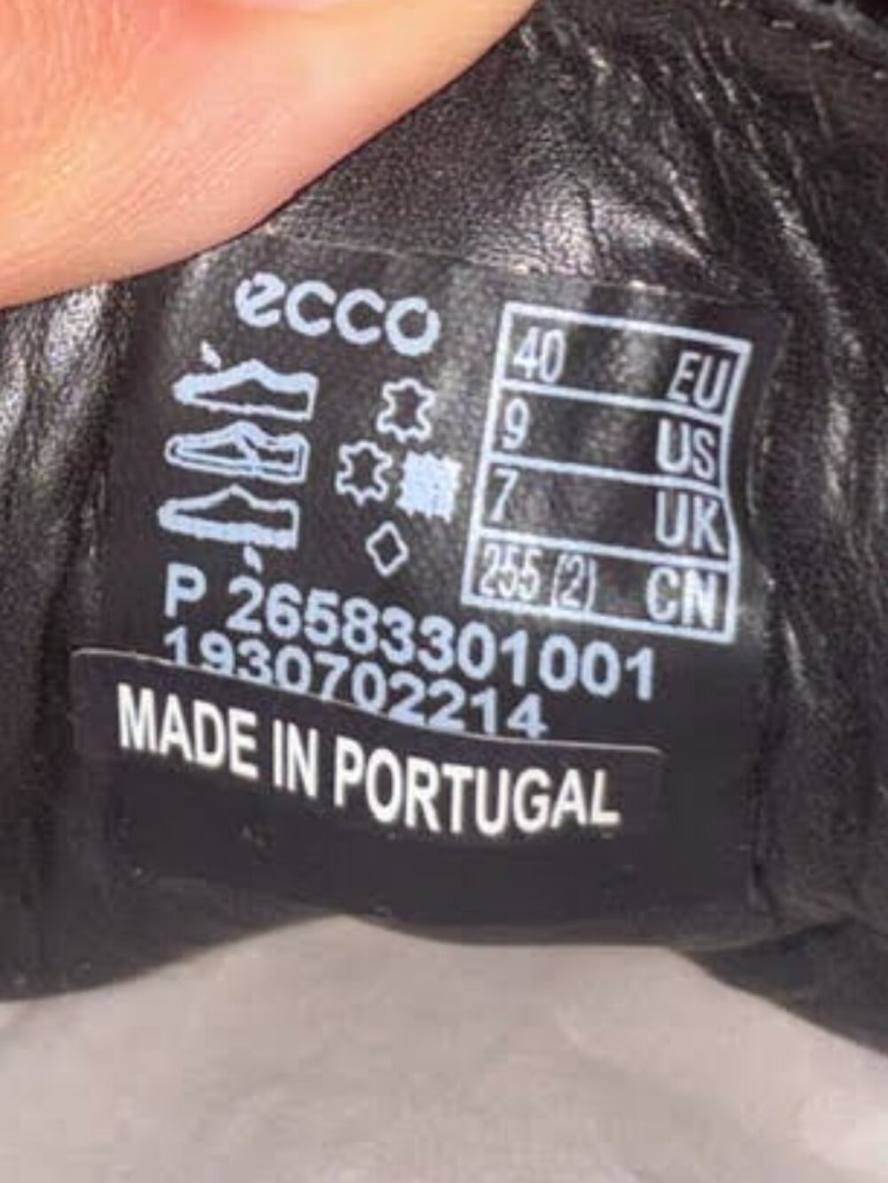 ECCO Incise Tailored shoe, all black with little detailing, - Picture 5 of 5